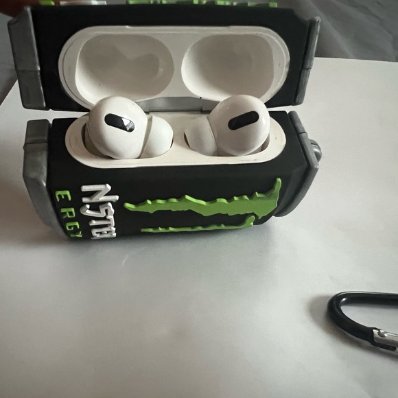 Air pro case brand new I have lots to choose from - Picture 14 of 16